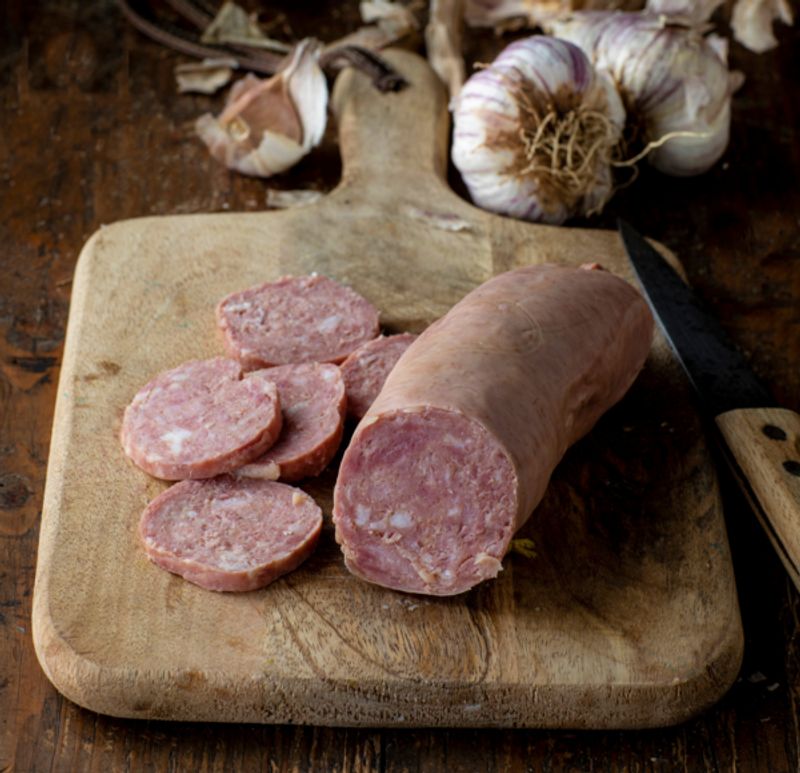Demi saucisson cuit à l’ail